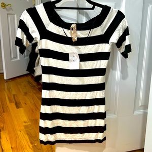 Off shoulder striped top, unworn and with tags. Really soft.